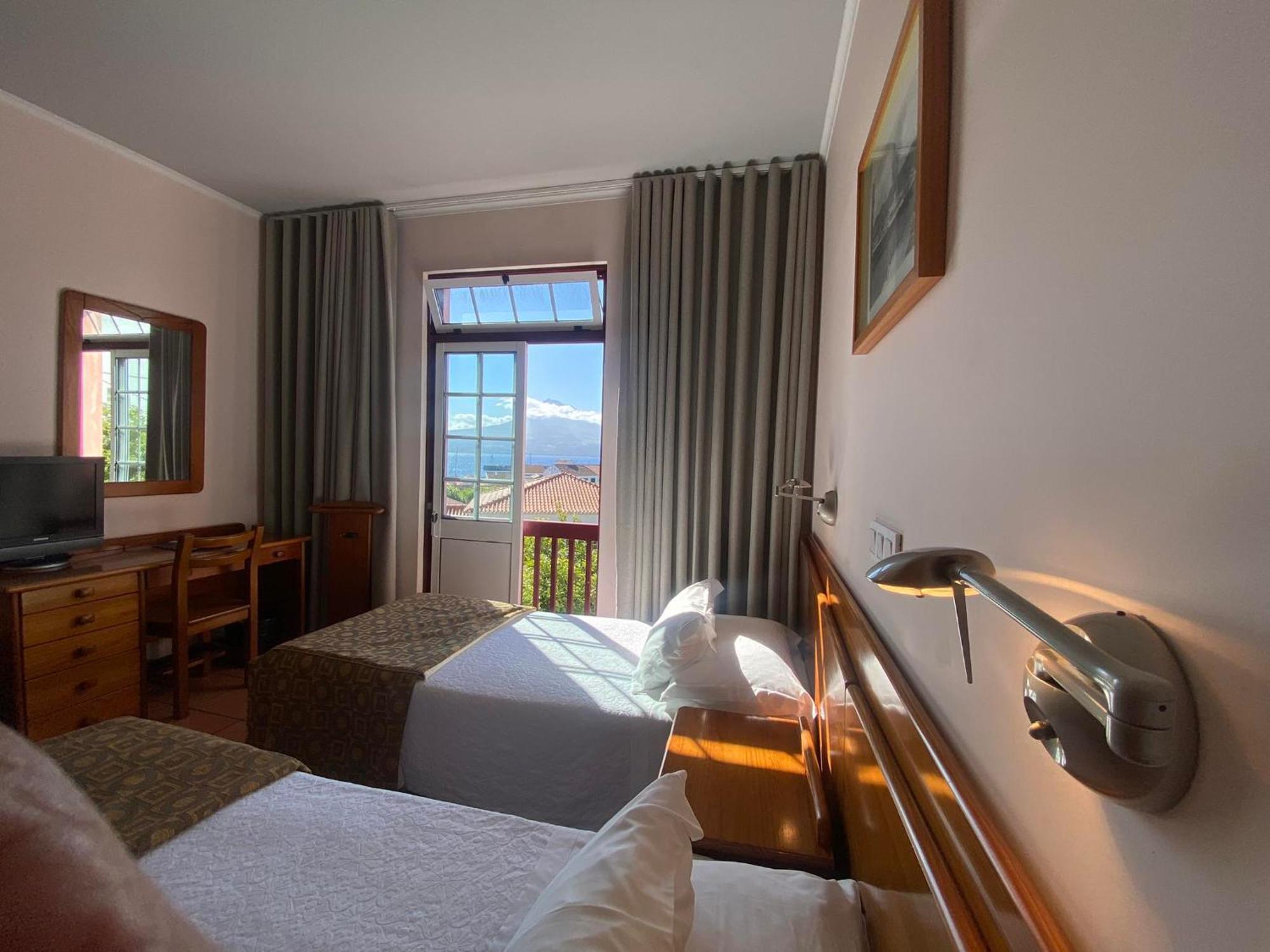 Apartamentos Turisticos Verdemar Horta  Exteriér fotografie