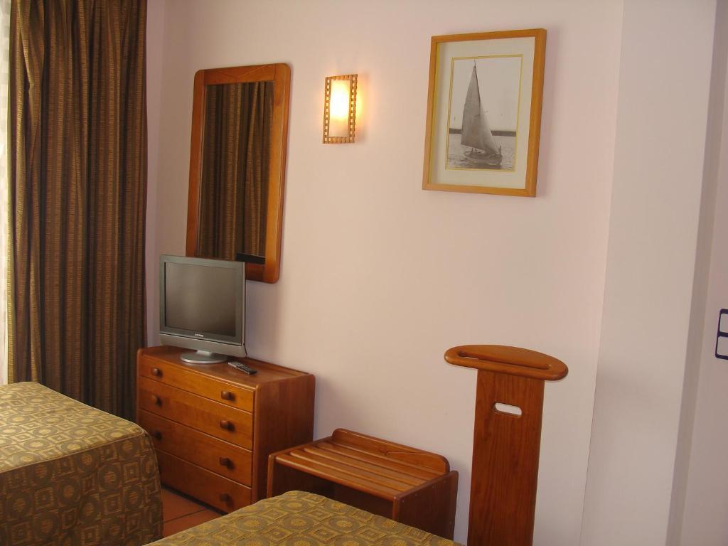 Apartamentos Turisticos Verdemar Horta  Pokoj fotografie